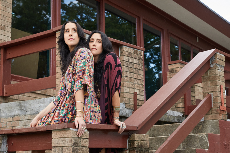 The Watson Twins DUO Daily Play MPE®Daily Play MPE®